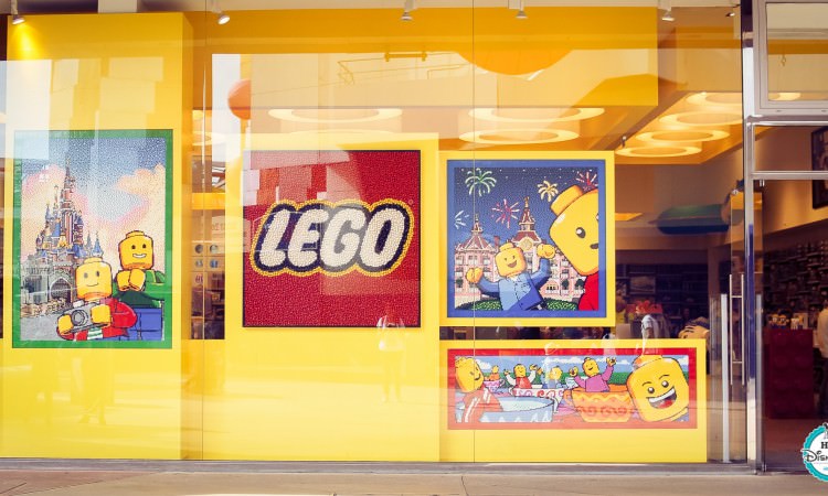 Boutique Lego Disney Village