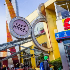 Cafe Mickey - Disneyland Paris Restaurants Personnages