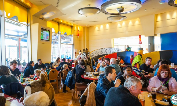 Cafe Mickey - Disneyland Paris Restaurants Personnages