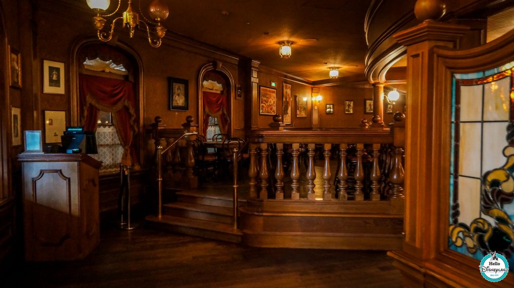 Luck Nuggets Saloon - Disneyland Paris Restaurant