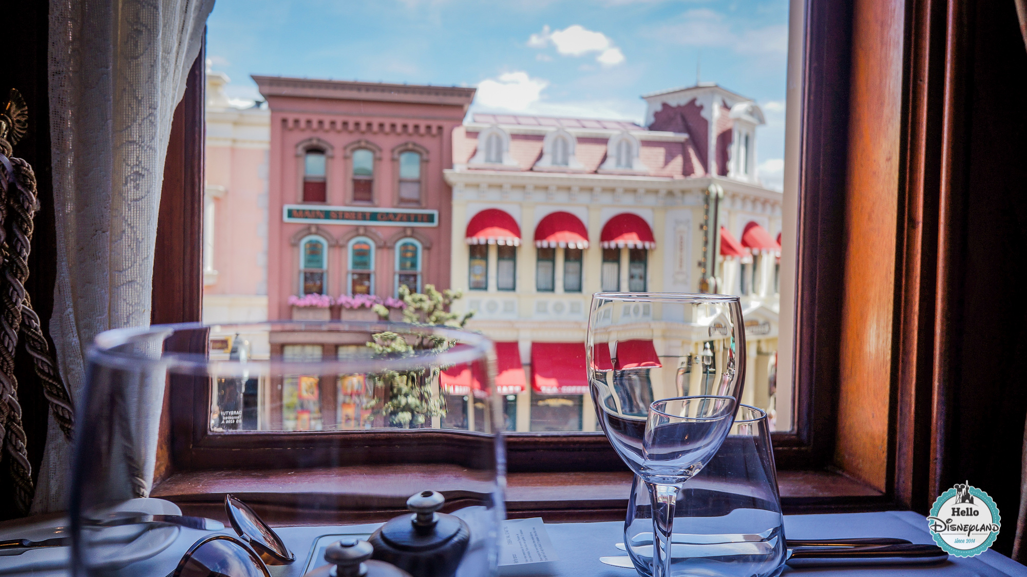 Walt's Restaurant - Service à table - Disneyland Paris