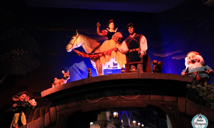 attraction Blanche Neige Disneyland Paris