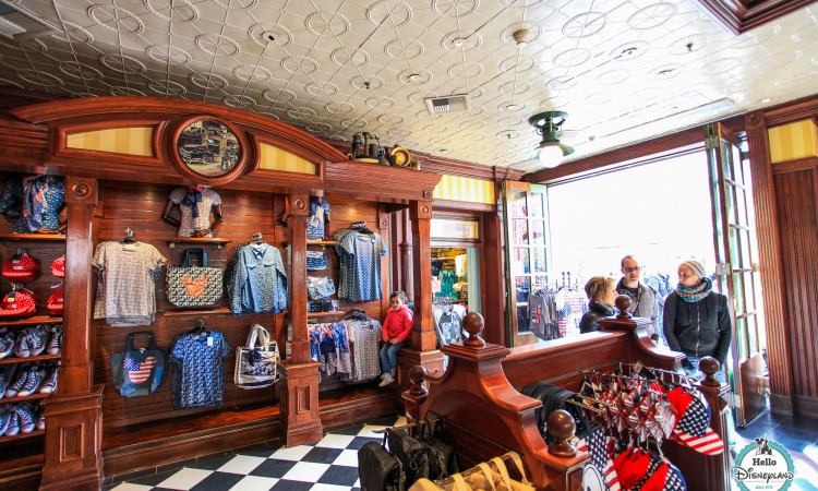 Main Street Motors Boutique Disneyland Paris