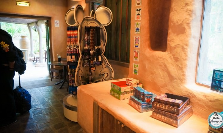 Pueblo Trading Post Boutique Pin Trading Disneyland Paris