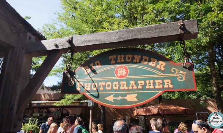 Big Thunder Photographer - photo attraction train de la mine