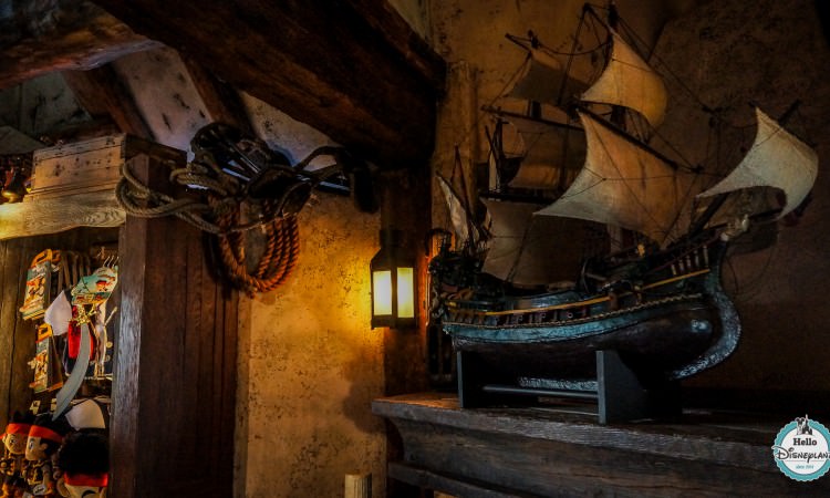 Le coffre du capitaine - boutique pirates disneyland paris