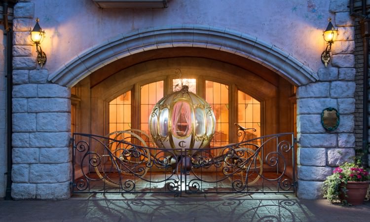 Auberge de Cendrillon Manger avec des princesses à Disneyland Paris