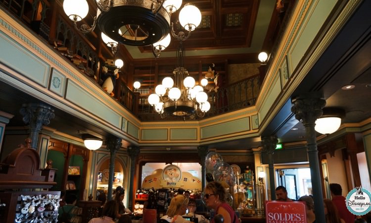 Storybook Store boutique livres Disneyland Paris