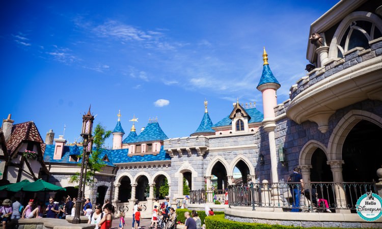 Château de la Belle au Bois Dormant - Disneyland Paris - sleeping Beauty Castle