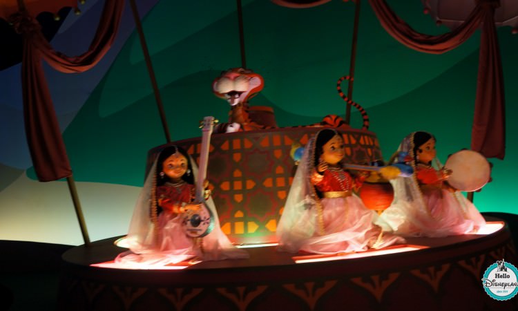 Maison des poupées - it's a small world - Disneyland Paris