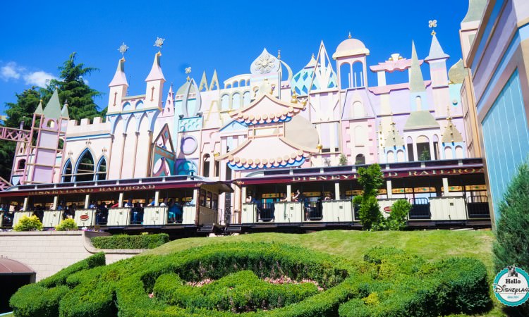 Maison des poupées - it's a small world - Disneyland Paris