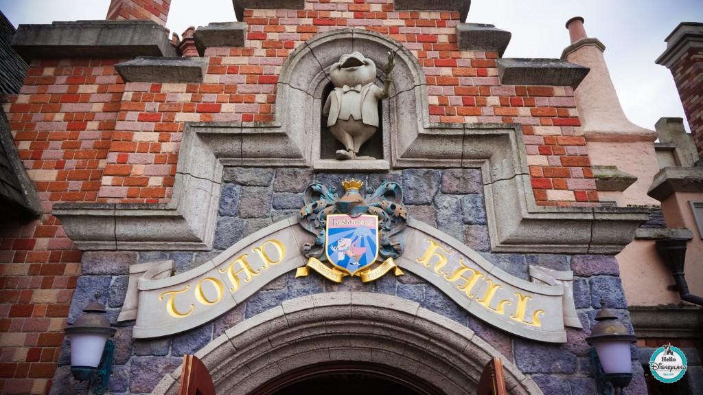 Toad Hall Restaurant - Disneyland Paris