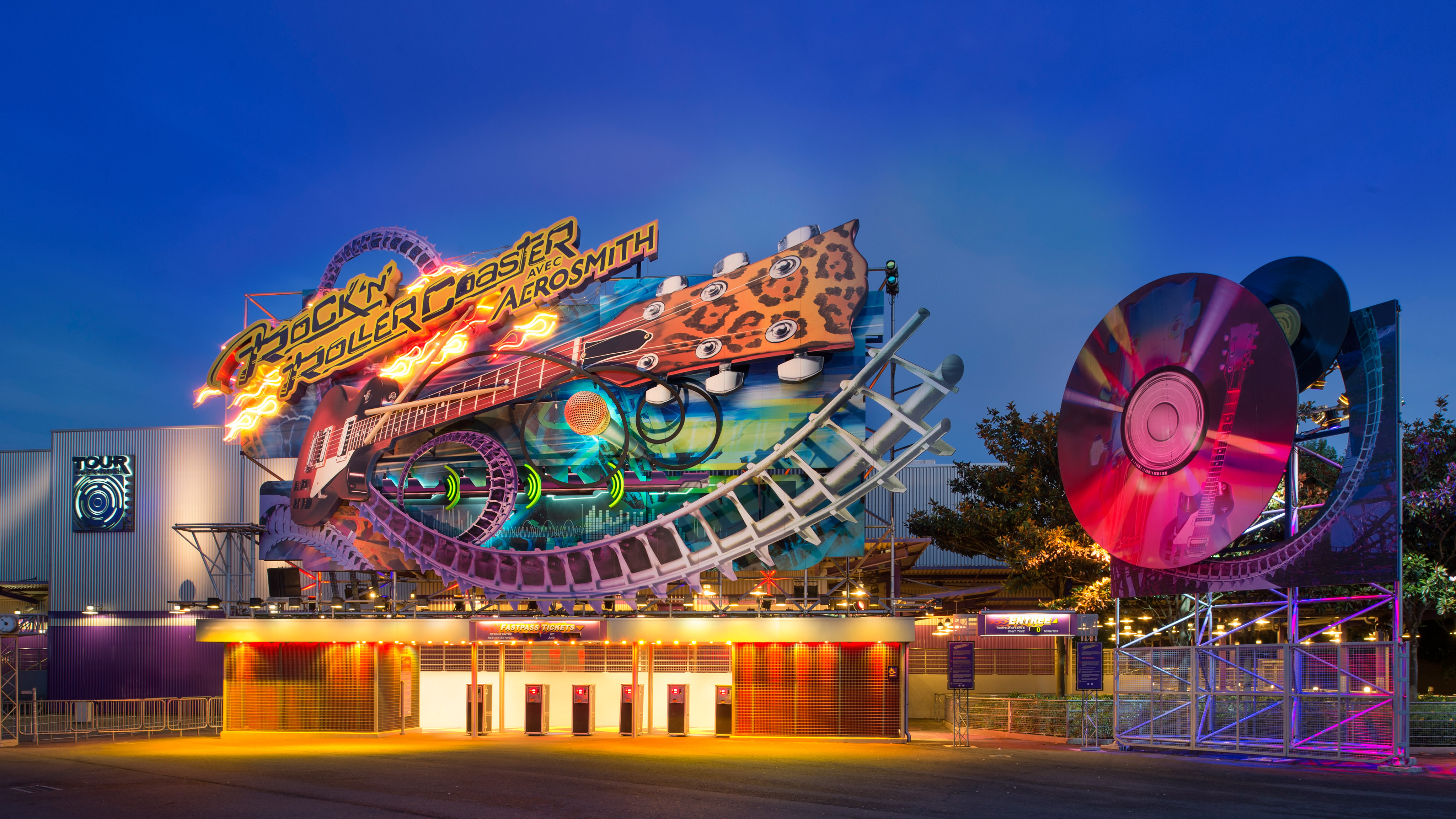 Rock ’n’ Roller Coaster avec Aerosmith