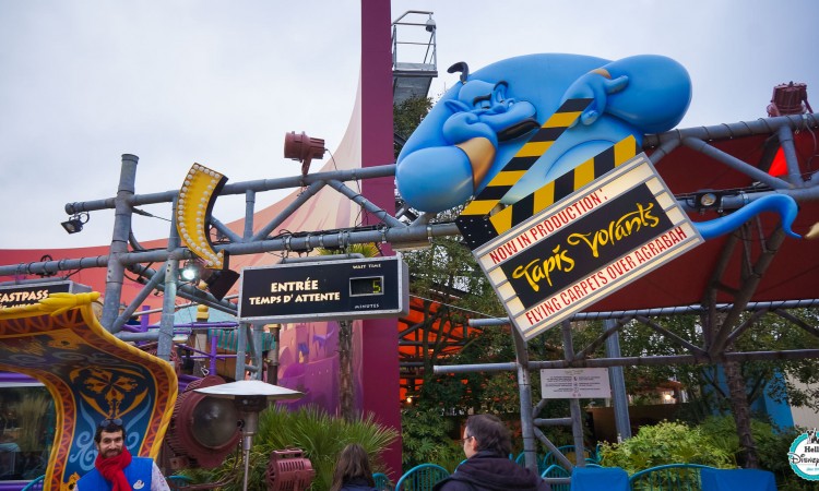 Flying carpets over Agrabah - Disneyland Paris