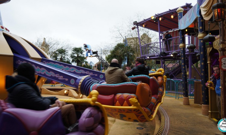 Flying carpets over Agrabah - Disneyland Paris