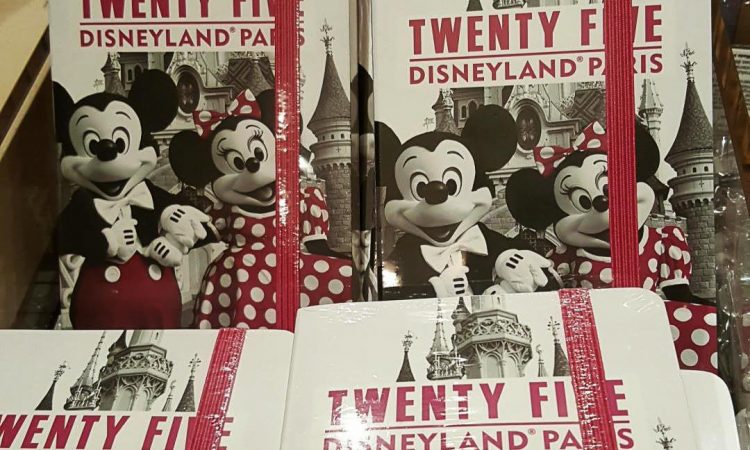 Merchandising shopping 25 ans - Disneyland Paris