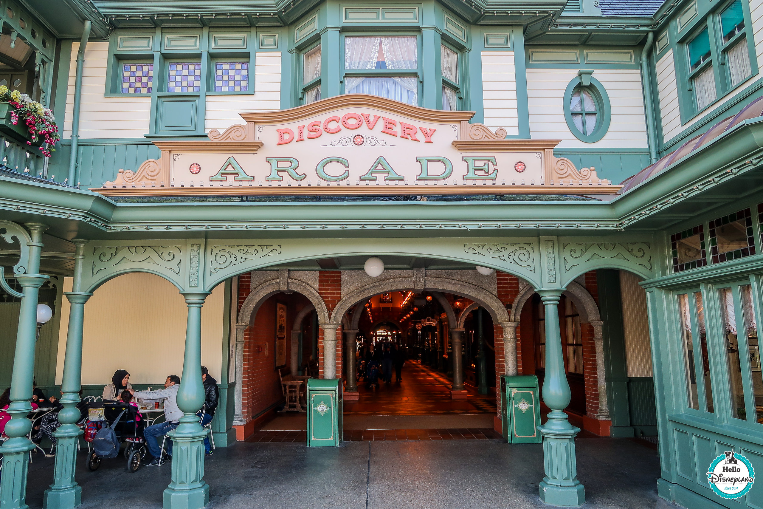 Discovery Arcade Disneyland Paris