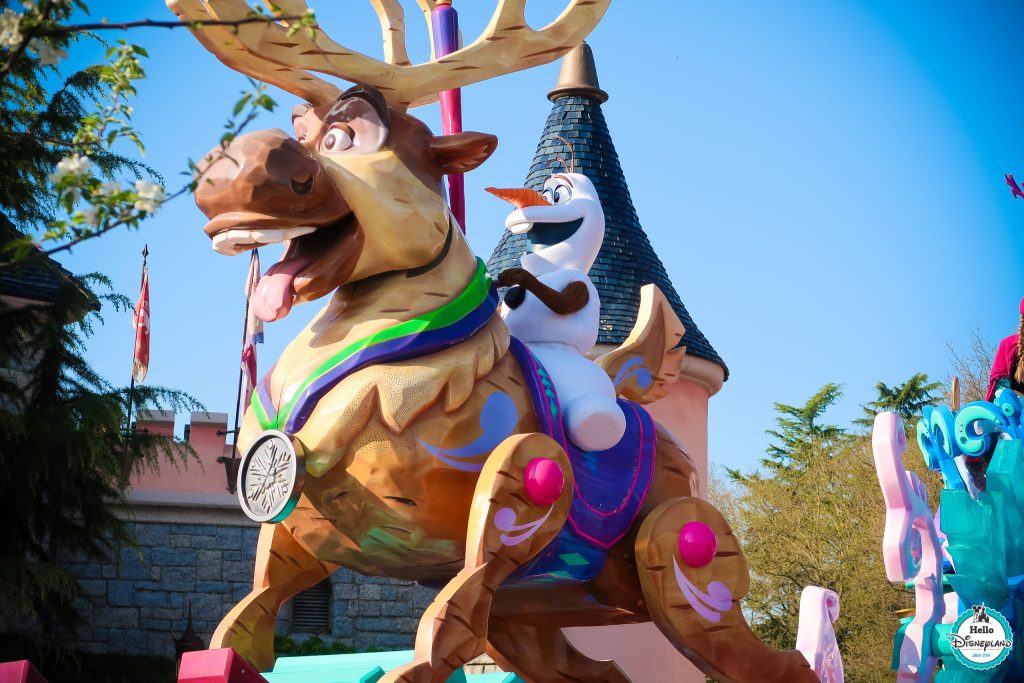 Disney stars on Parade Disneyland Paris 25th