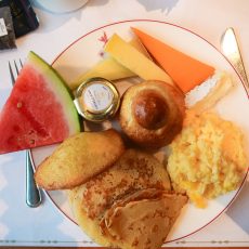 Petit dejeuner Disneyland Hotel - Disneyland Paris