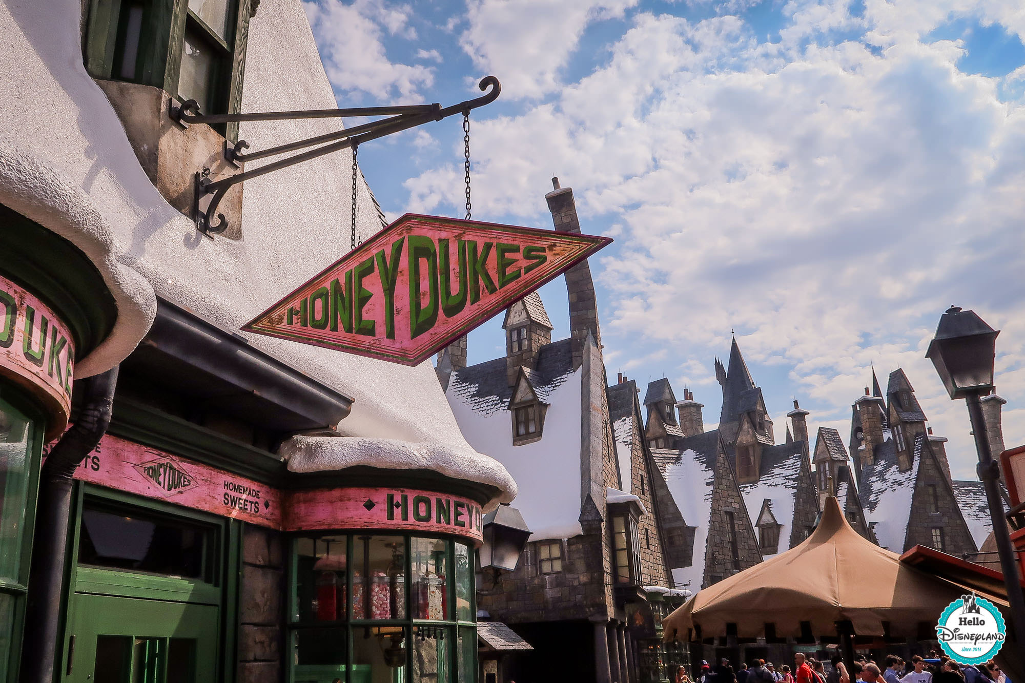 The Wizarding World of Harry Potter : Hogsmeade / Hogwarts
