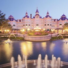 DISNEYLAND-HOTEL-DISNEYLAND-PARIS