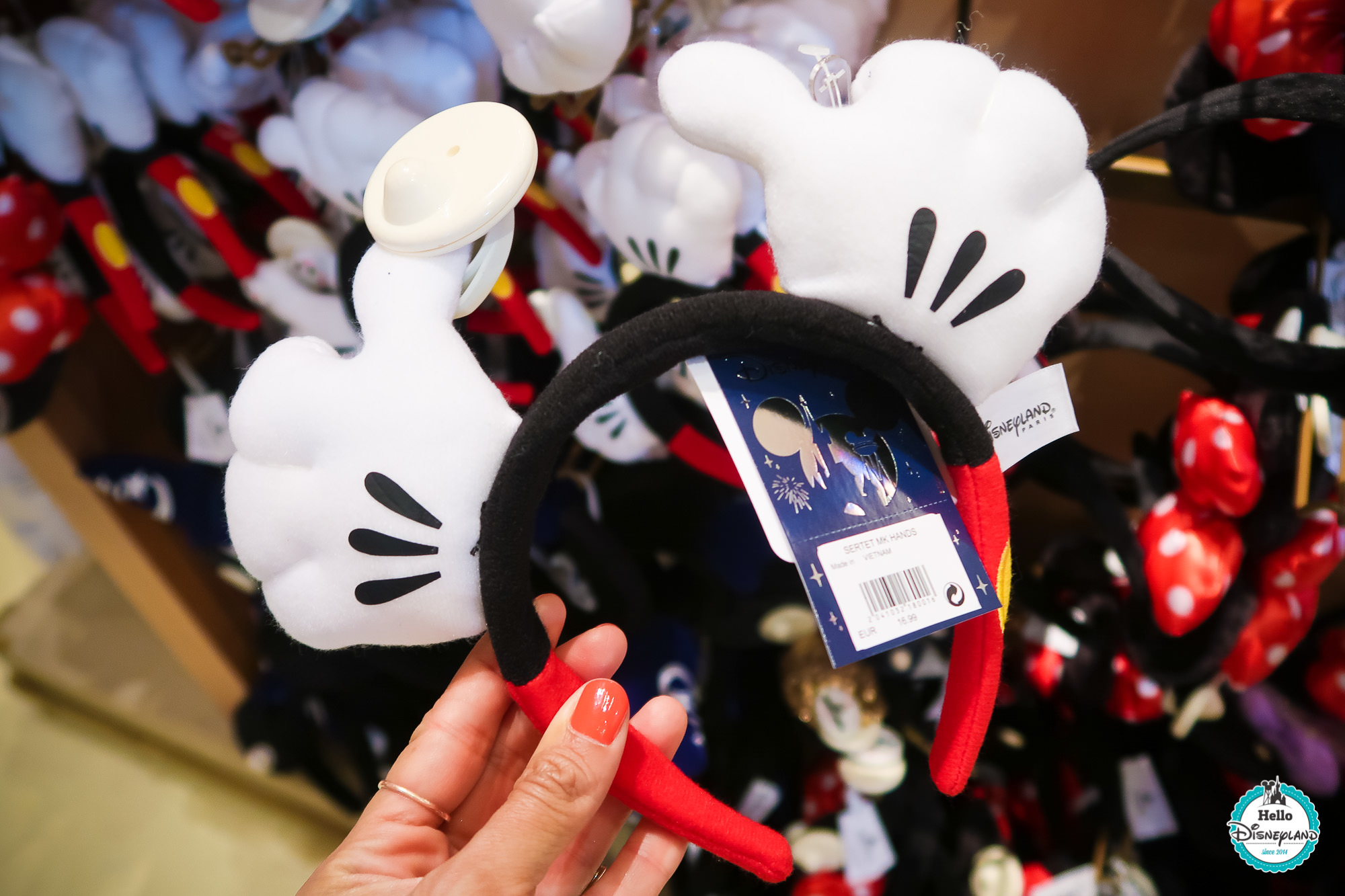 Serre Tete Oreilles - Disneyland Paris-2