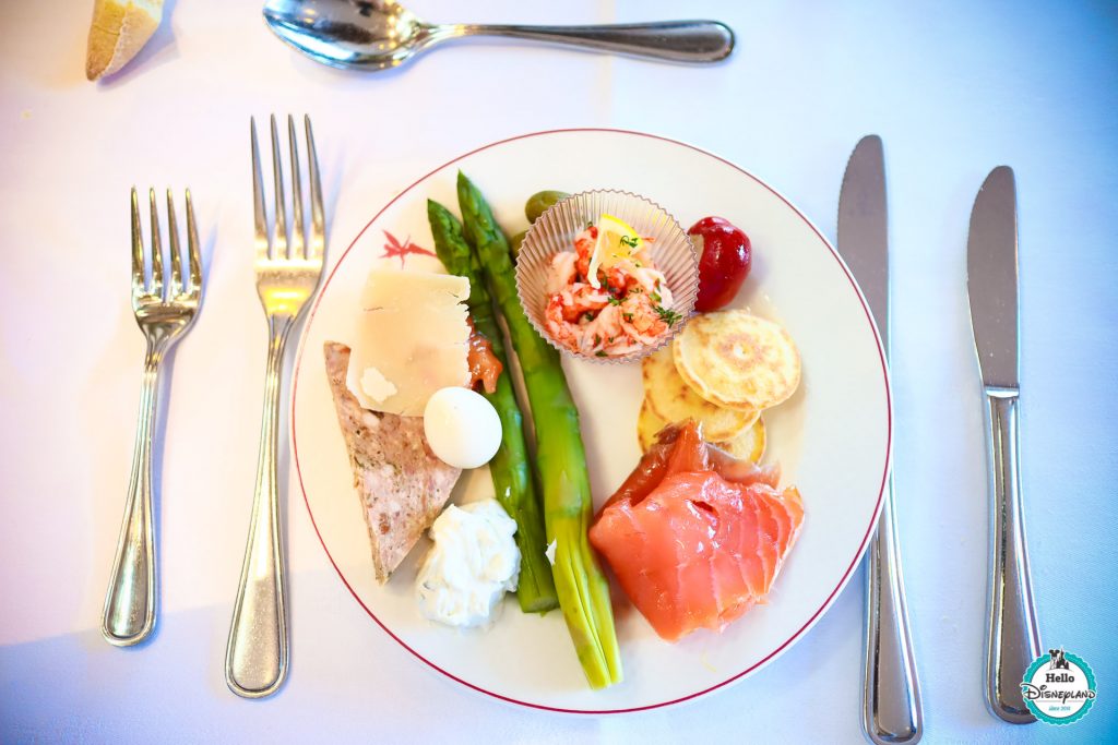 Brunch Personnages Disneyland Hotel - Disneyland Paris