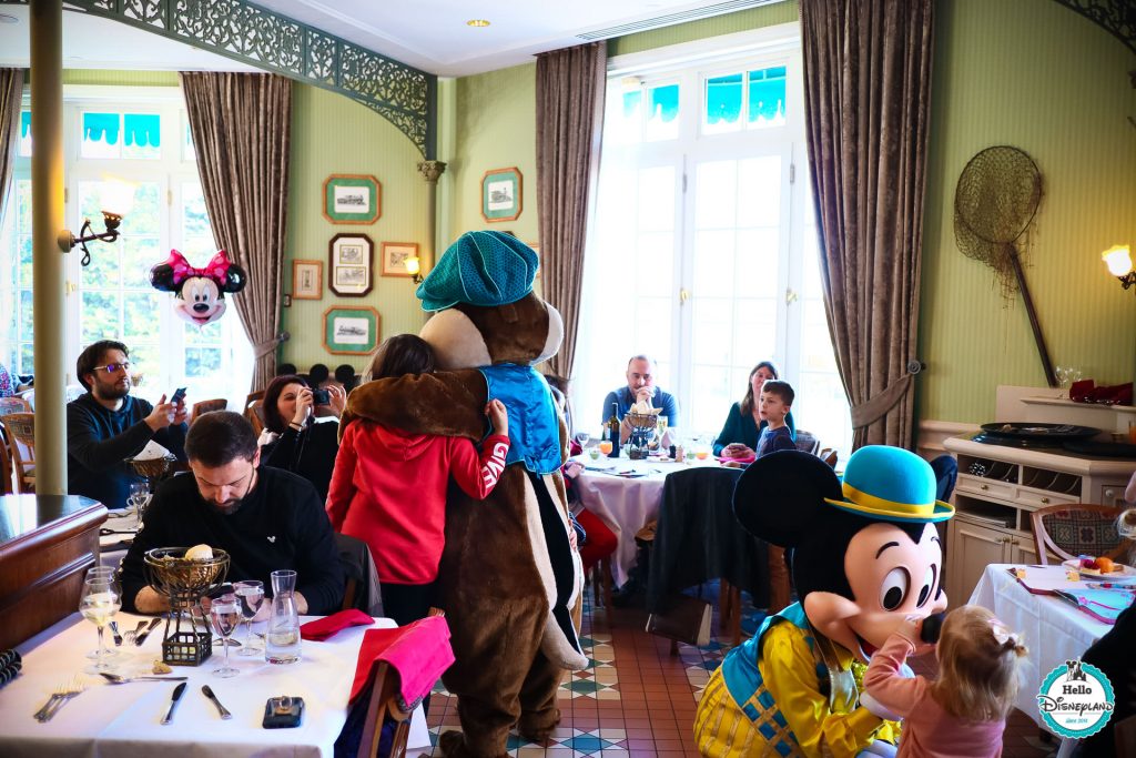 Brunch Personnages Disneyland Hotel - Disneyland Paris