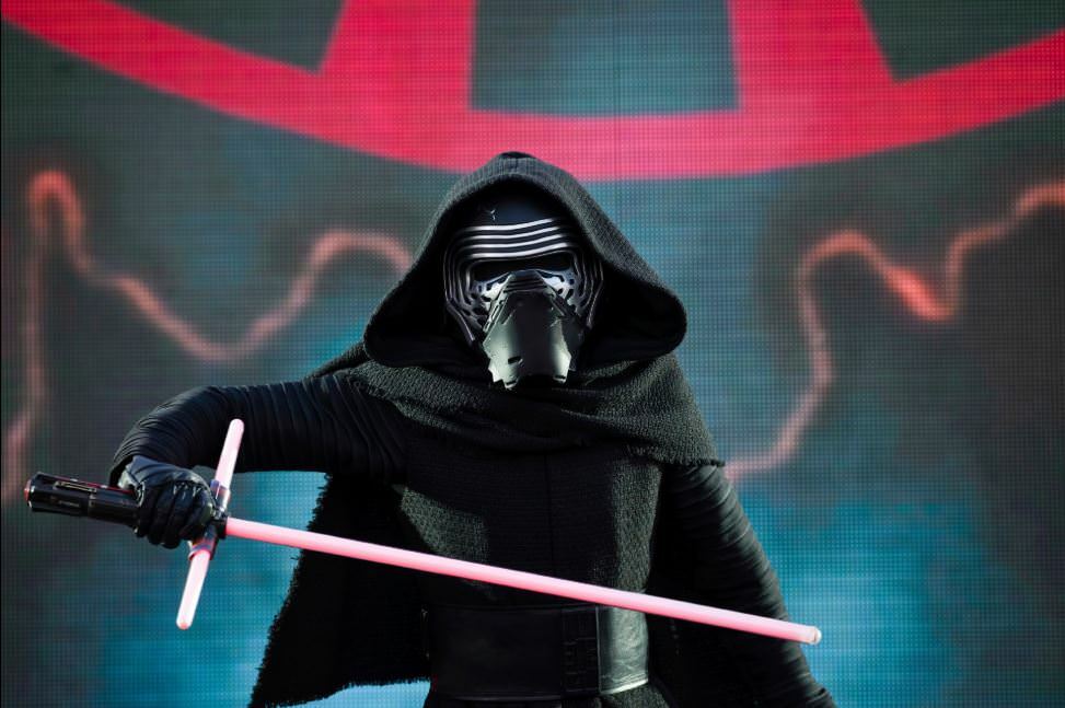 KYLO_REN_DISNEYLAND_PARIS