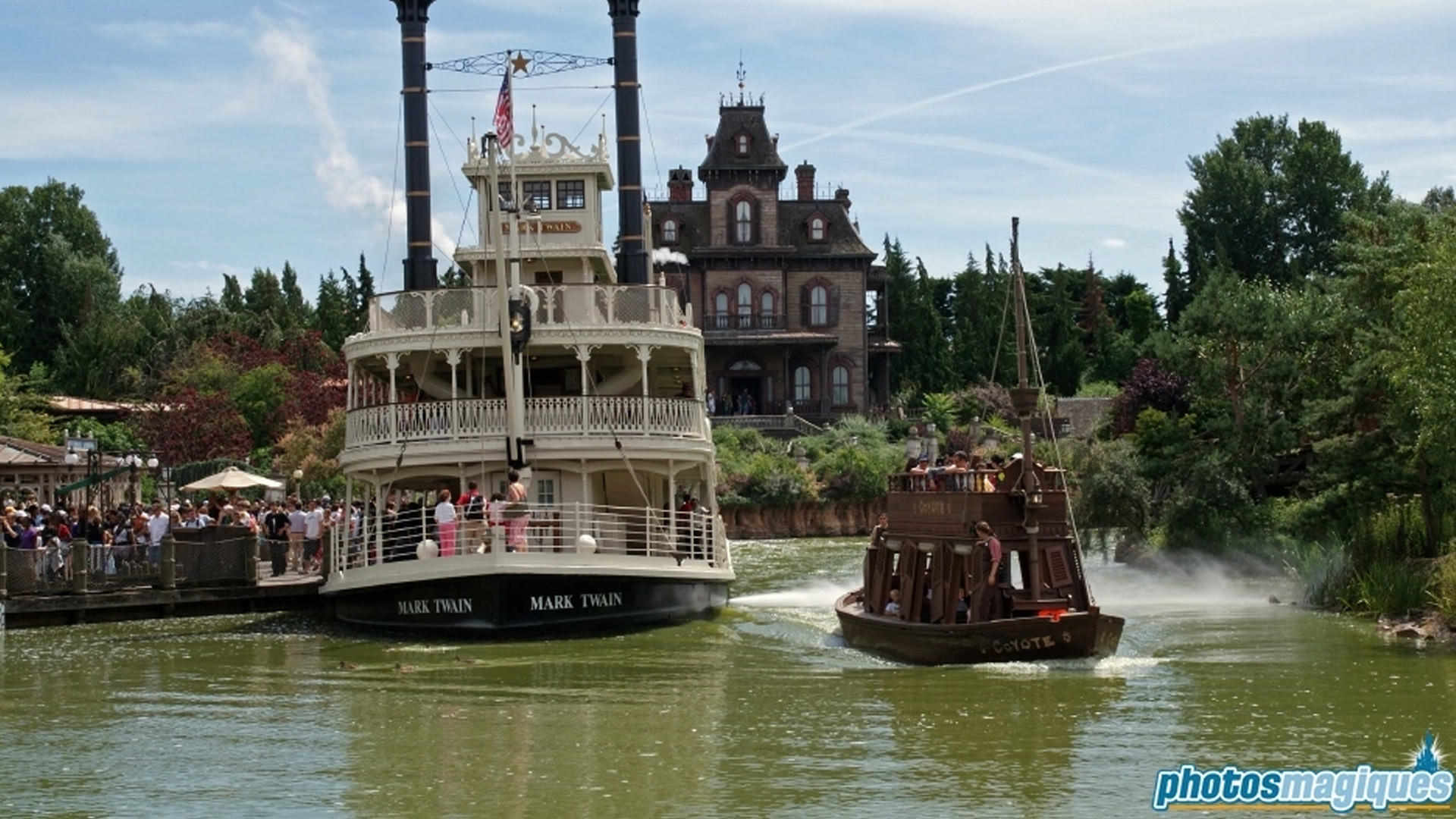 Mark twain Keelboats 
Disneyland Paris