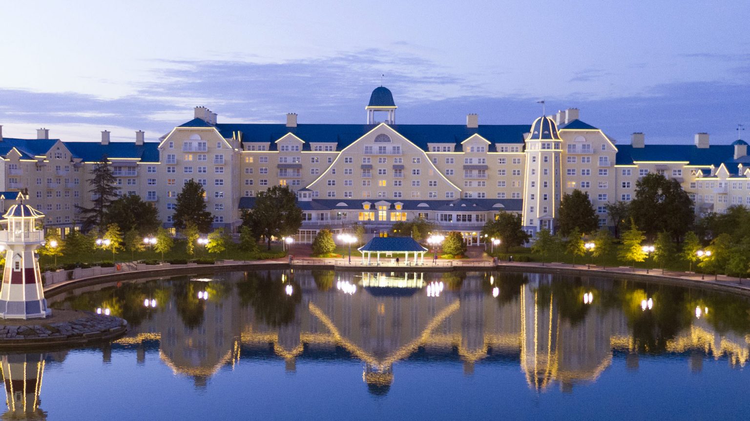 h-tel-disney-newport-bay-club-disneyland-paris-prix-et-infos