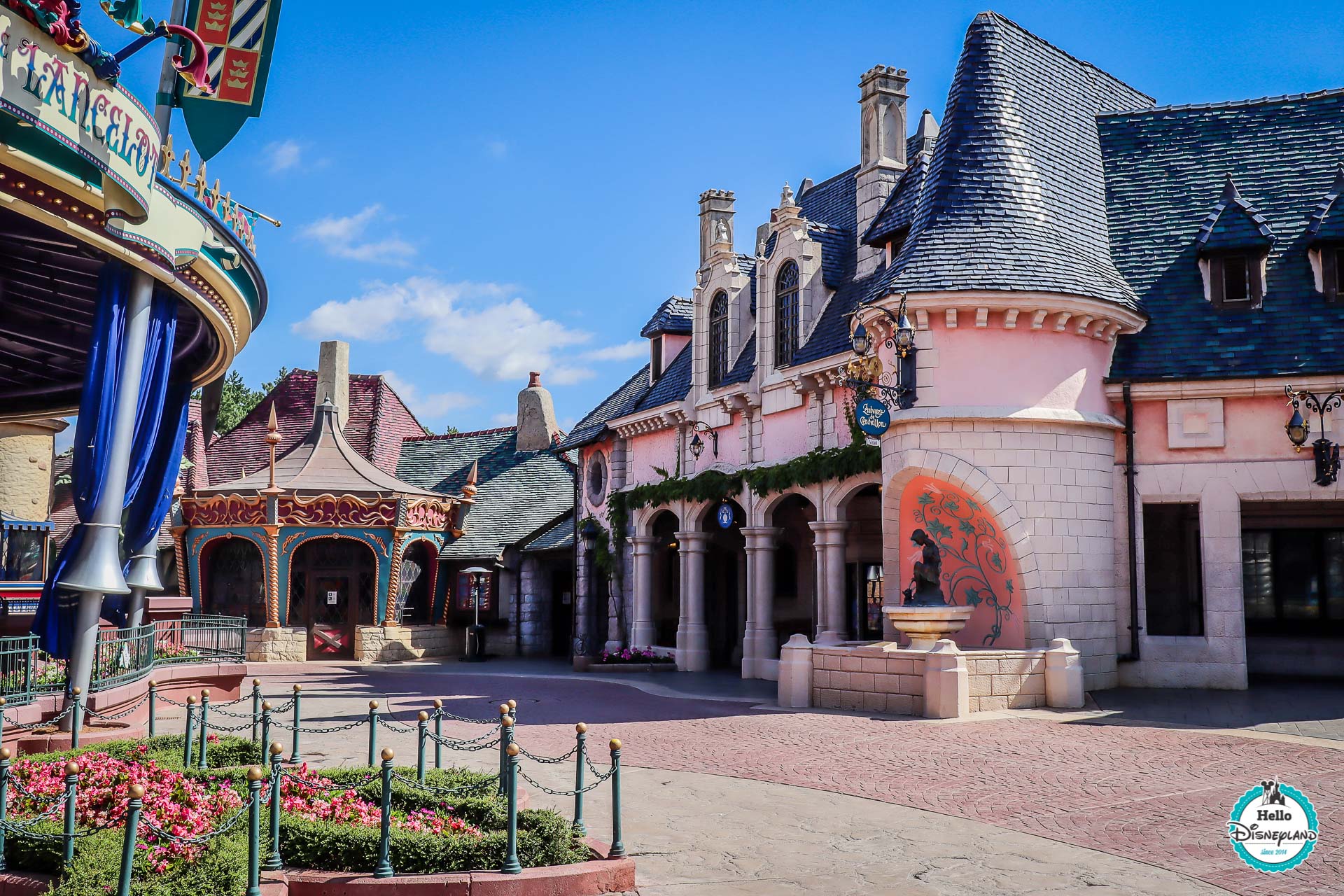 empty disneyland paris