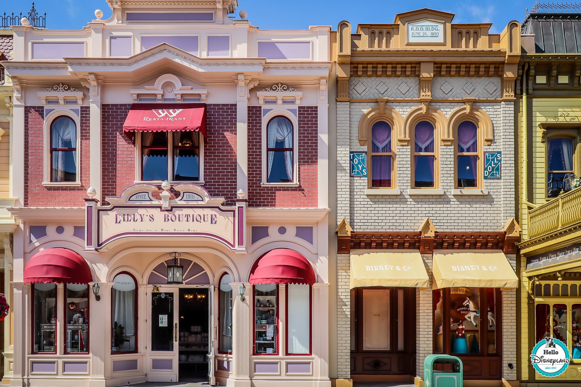 empty disneyland paris