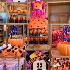 shopping halloween disneyland paris