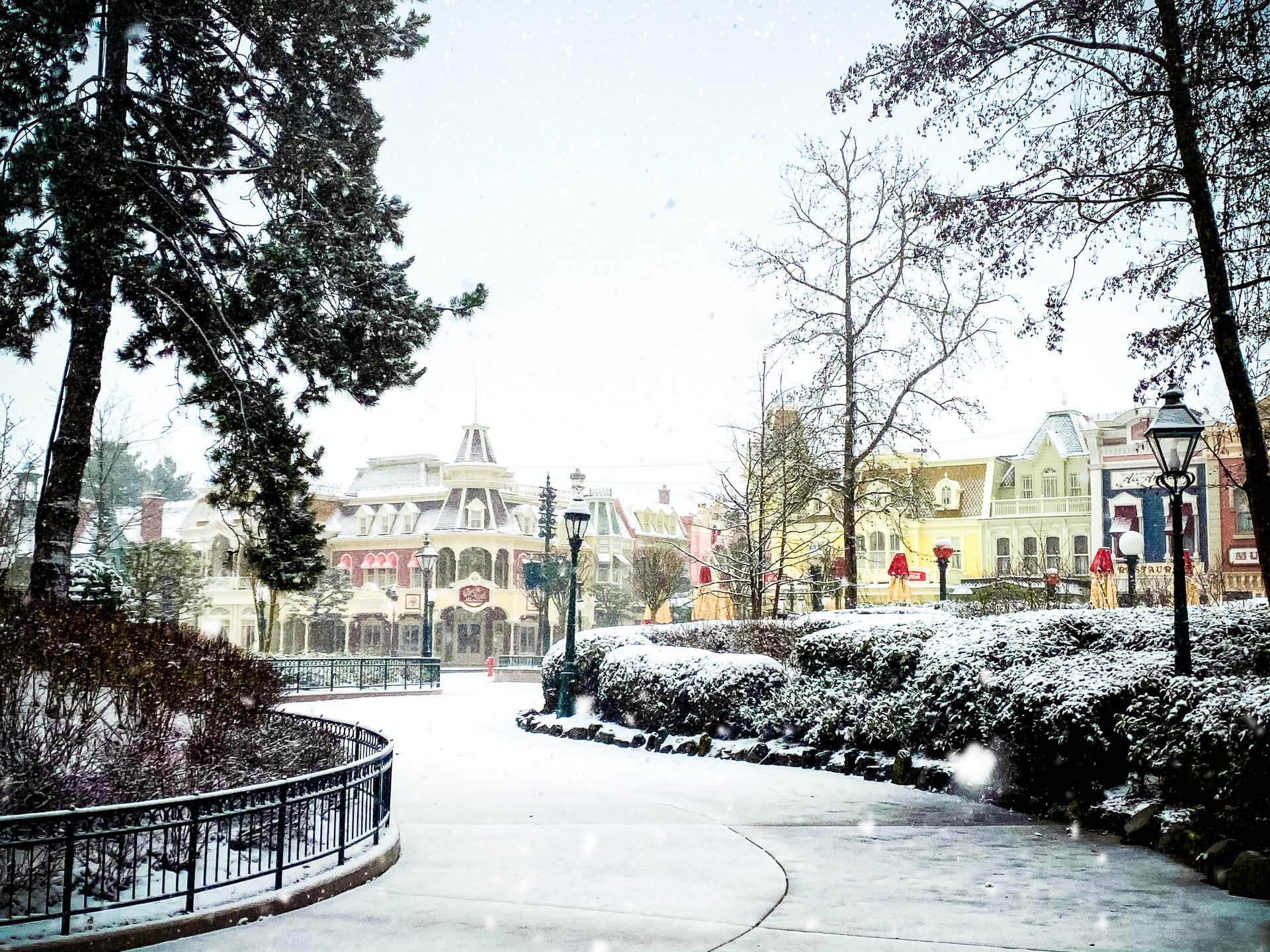 Disneyland Paris sous la neige 